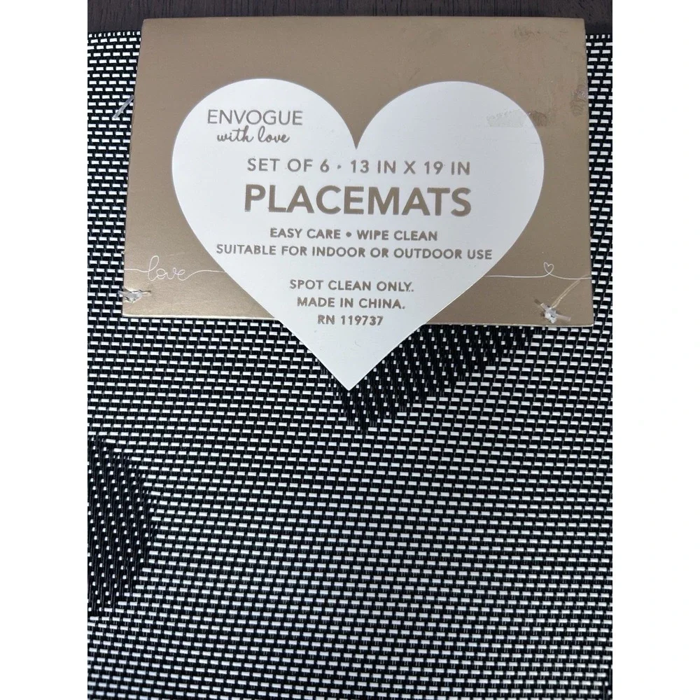New Envogue With Love Hearts Reversible Print Placemats -Set of 6 Indoor/Outdoor